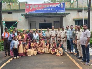 पुलिस जवानों को राखी