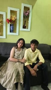 भाई की कलाई पर राखी