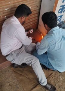 मेडिकल में ताला 