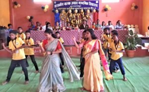 विद्यार्थियों की सांस्कृतिक प्रस्तुति
