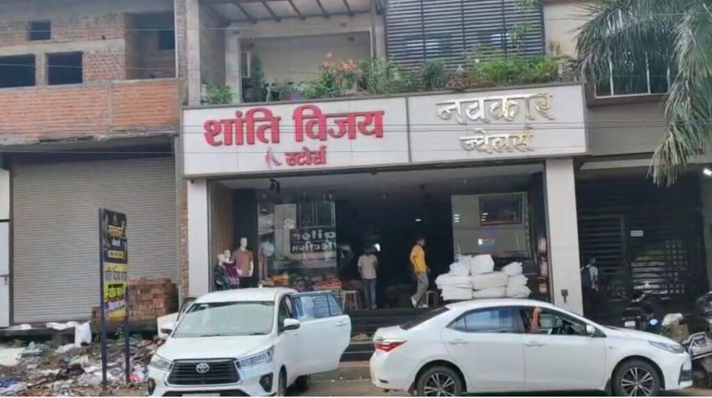 CG BREKINGS : राजिम-नवापारा में किन कारोबारियों तक पहुंची जांच की आंच? कोल लेवी स्कैम में EOW-ACB की बड़ी दबिश नवापारा में छापेमारी,